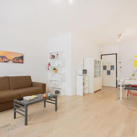 Easylife - Stile E Comfort Sui Navigli ميلان