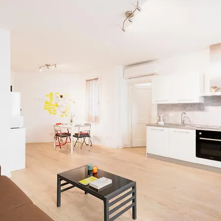 Easylife - Stile E Comfort Sui Navigli شقة ميلان