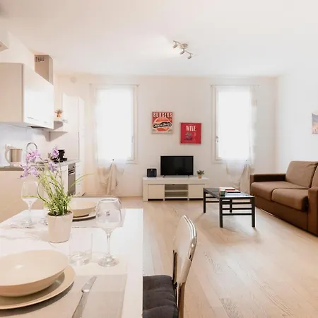 Easylife - Stile E Comfort Sui Navigli شقة